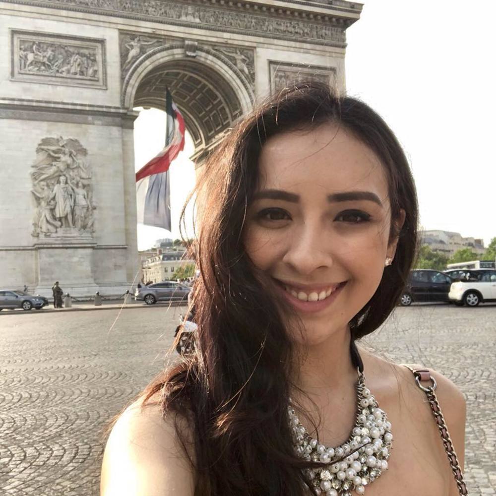 Meet your Posher, Ana laura